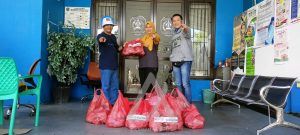 Respons Cepat Banjir Bontang, Pupuk Kaltim Salurkan 800 Paket Makanan di Empat Kelurahan