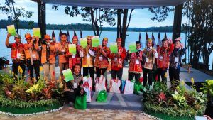 Tingkatkan Optimalisasi Perhutanan Sosial, PKT Salurkan Bantuan Pupuk 11 Ton