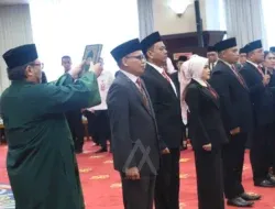 Lima Komisi Informasi Kaltim Periode 2025-2029 Dilantik, Begini Pesan Sekprov