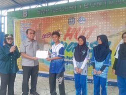 Tepat HUT Ke-42, Disdikbud Salurkan 315 Tablet Pintar ke SMPN 1 Bontang